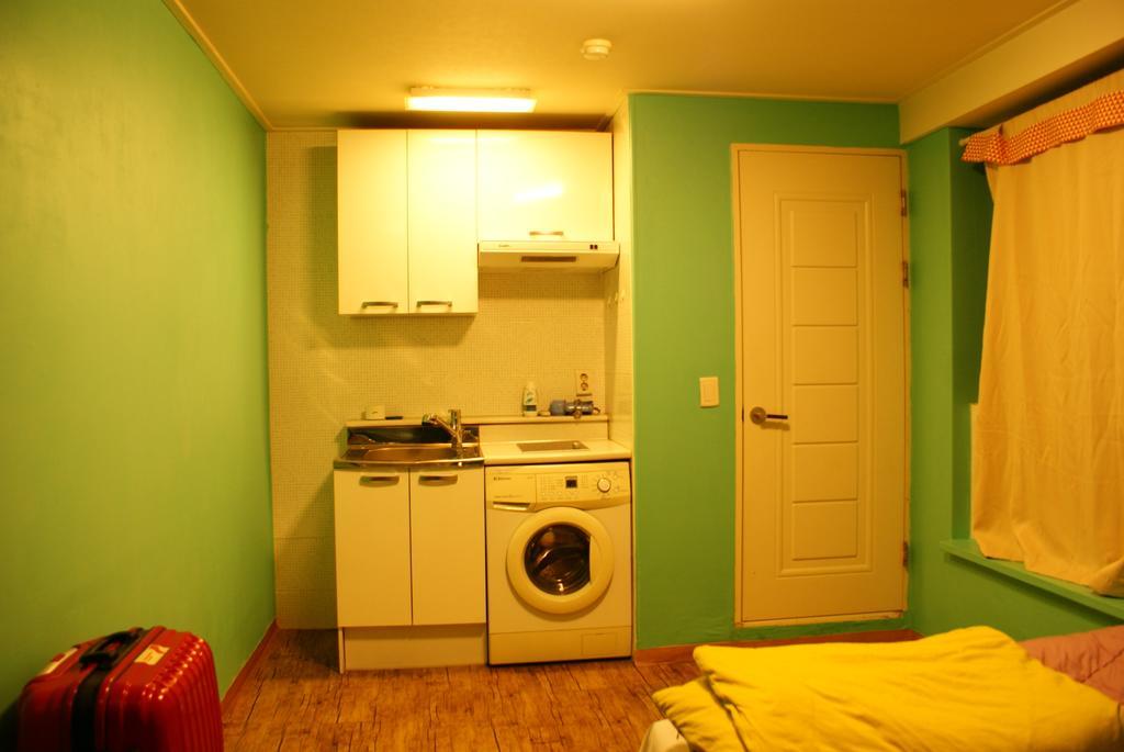 J Guesthouse سيول الغرفة الصورة